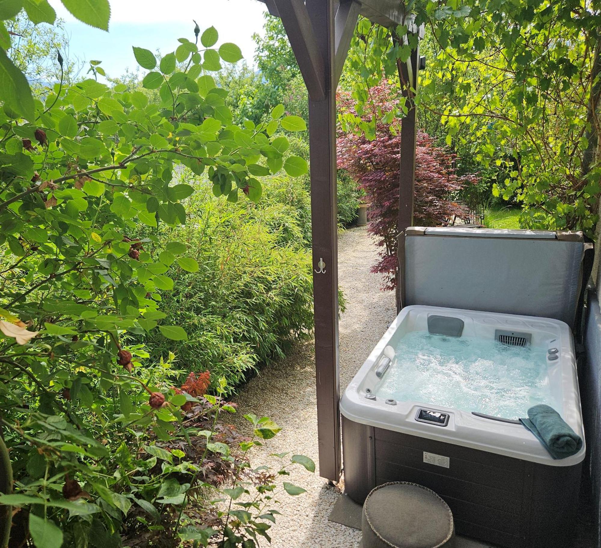 Premium Apartment Mit Privatem Whirlpool, Sauna, Garten Sankt Martin am Grimming エクステリア 写真
