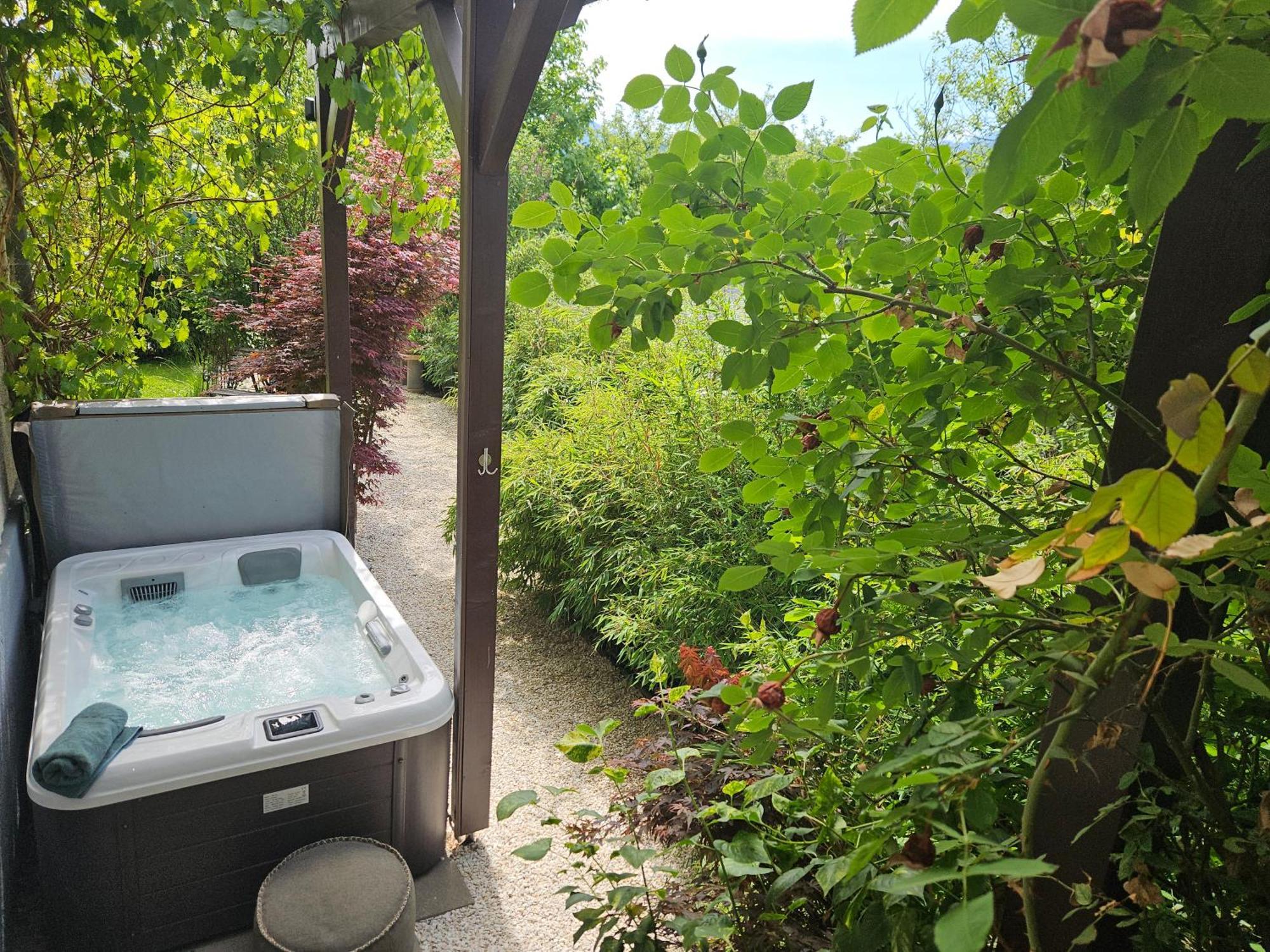 Premium Apartment Mit Privatem Whirlpool, Sauna, Garten Sankt Martin am Grimming エクステリア 写真